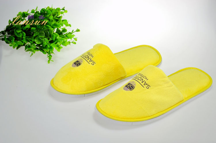 Simple Design Cotton Velvet Disposable Slippers