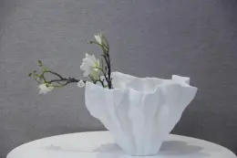 High temperature decorative vase