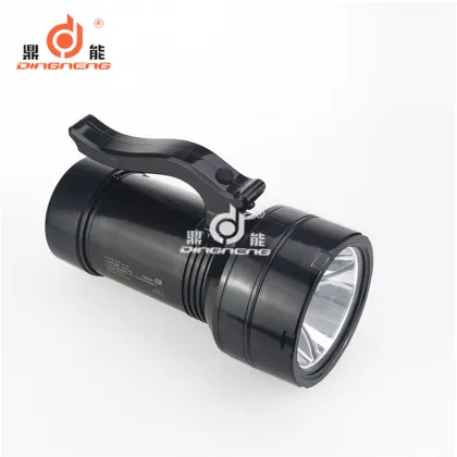 Dingneng Aluminum Waterproof Zoomable LED Flashlight