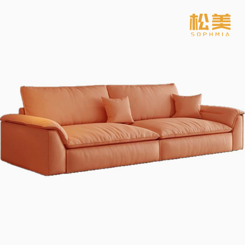 Большой диван из мягкой ткани бежевого цвета