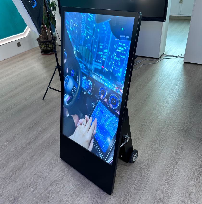 תצוגת LED ניידת חיצונית קשוחה עם תמוכות גז הידראוליות