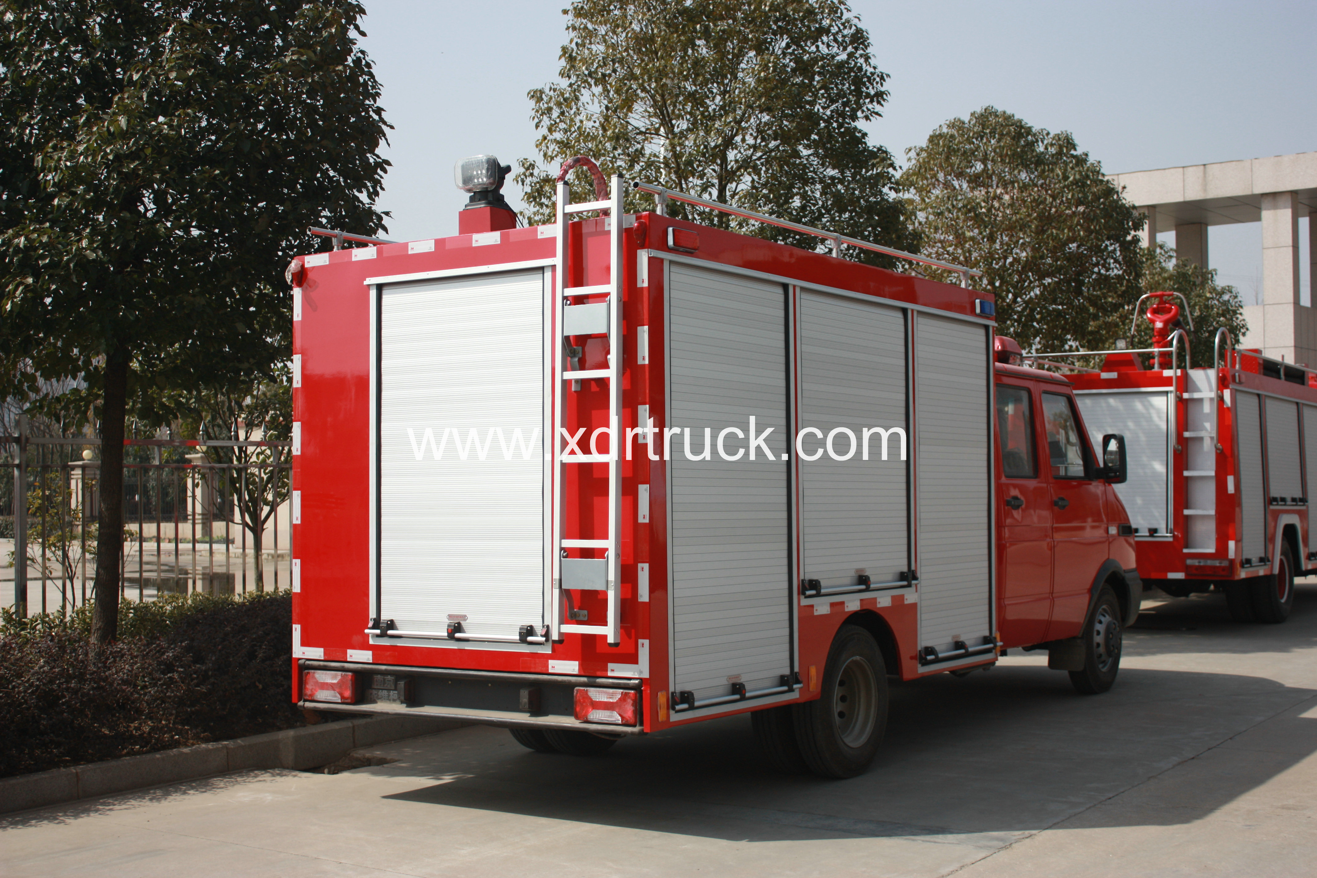 Iveco fire rescue truck (5)