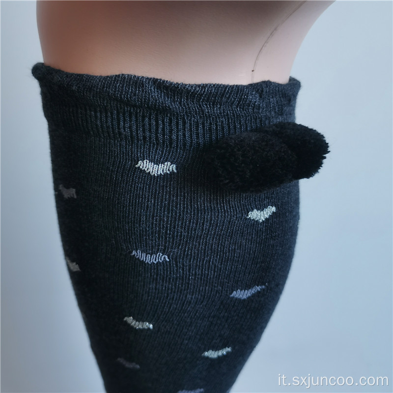 Ricamo Love Heart Wool Ball Designs High Socks