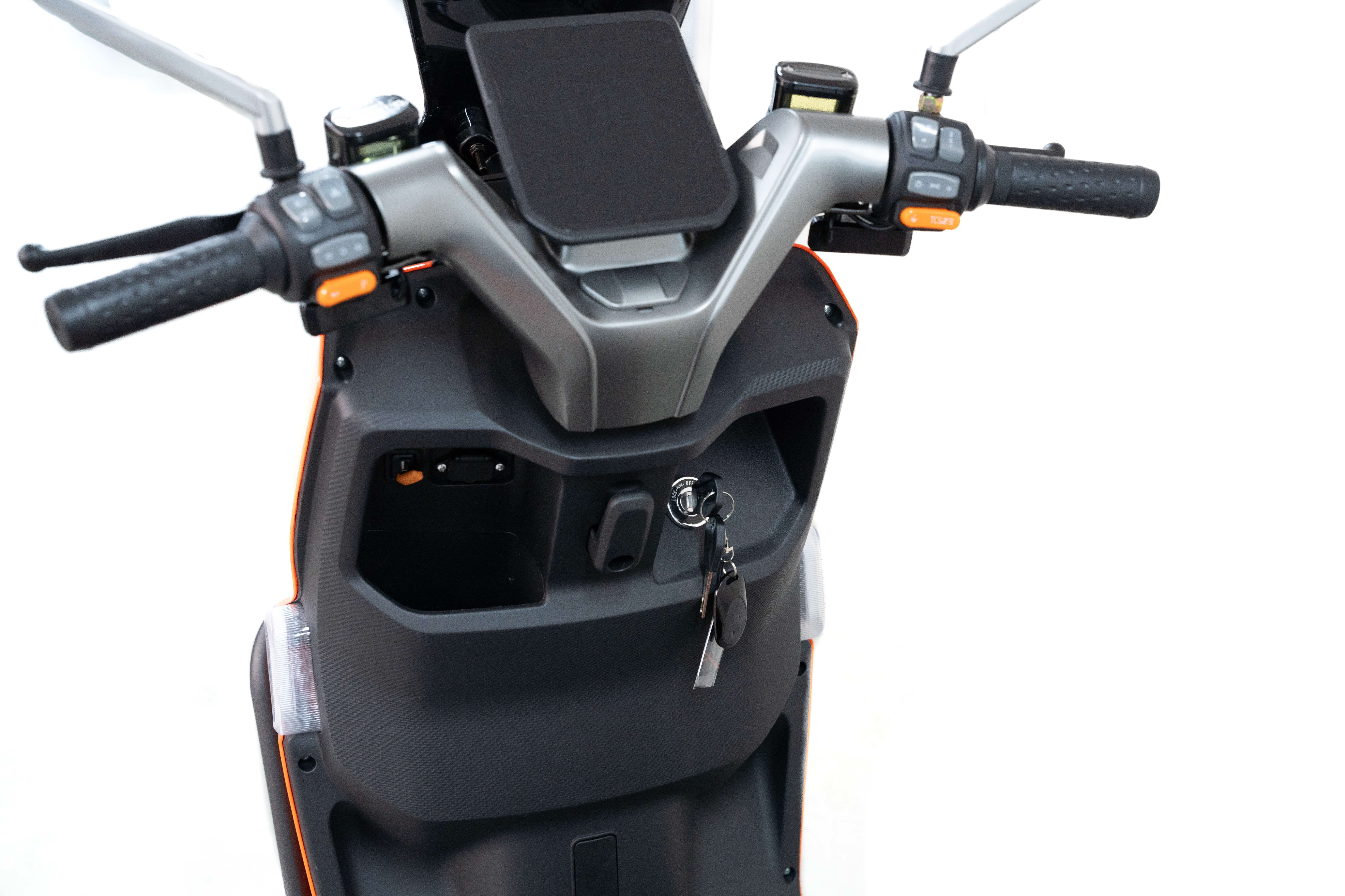 Practical Electric Scooter with Sturdy Frame