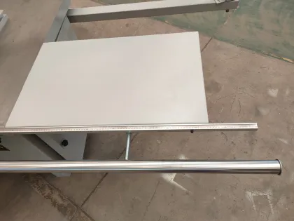 Sierra de Mesa Con Panel Deslizante: Máquinas De Sierra Para Madera