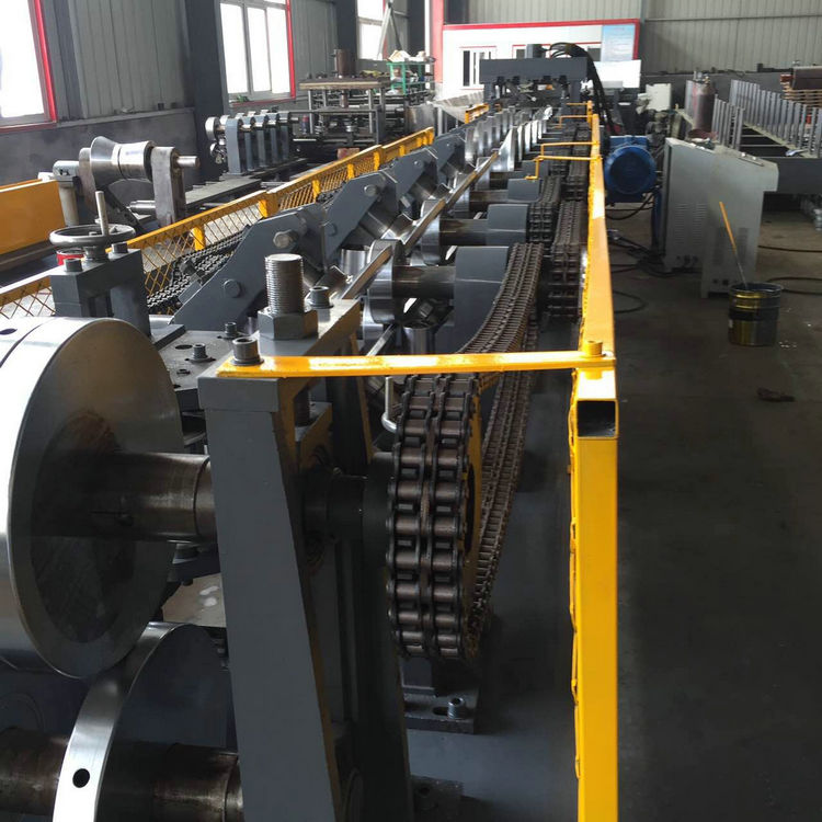 cz interchangeable roll forming machine