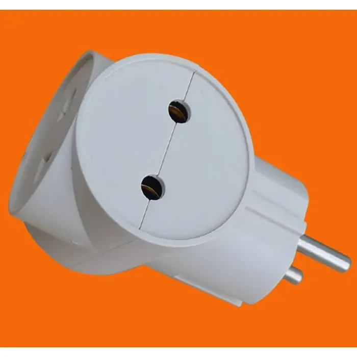 Toma de corriente europea P7032