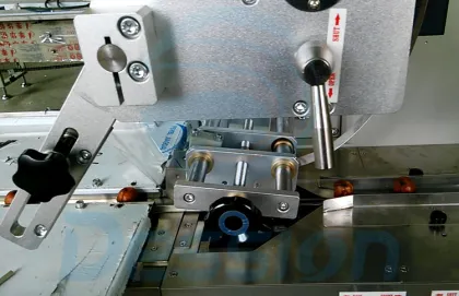 304 SUS Candy pillow candy crystal sugar packing machine