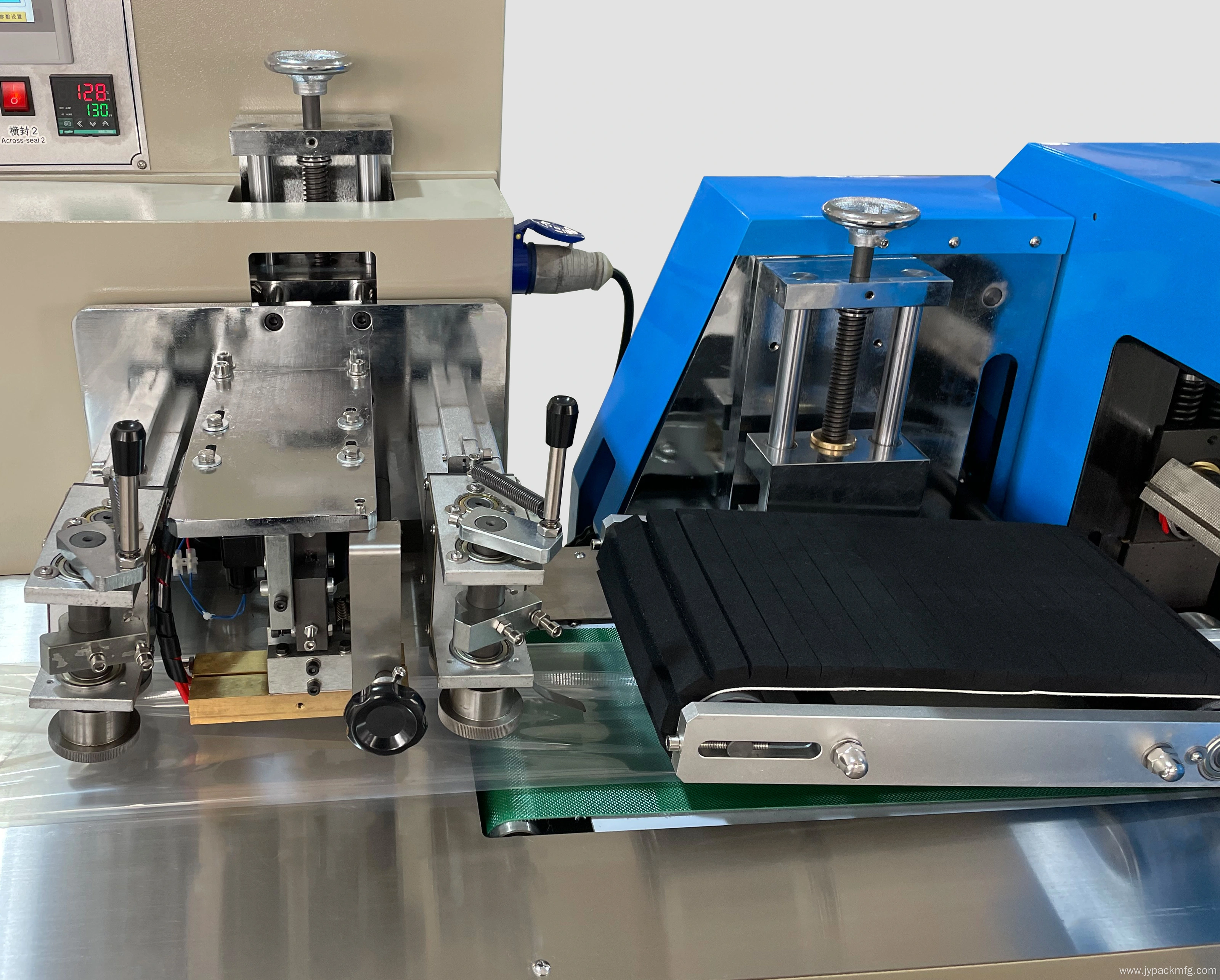 Automatic Vegetable Cereals Sealing Machine