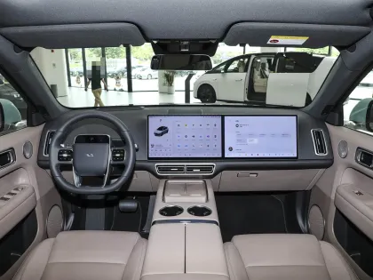 Li Auto L6 2025 Pro Smart Refresh Gray