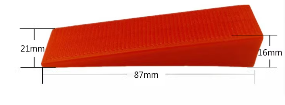 Ceramic tile leveler auxiliary clip