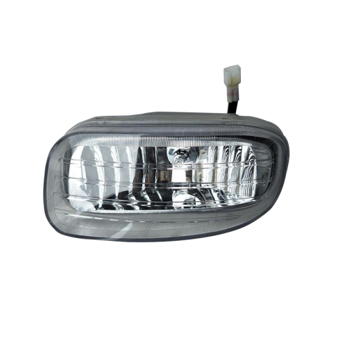 Sinotruk CDW Truck Fog Light FG9604720003" could be suitable as a title for a search engine query. However, if we are to make it