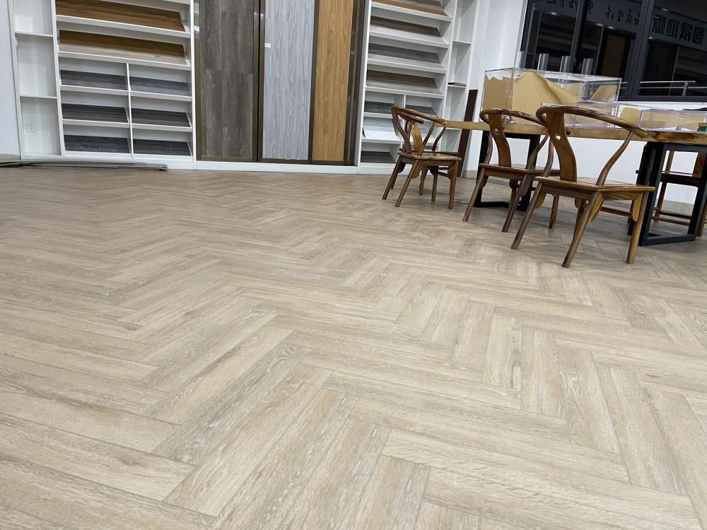 Herringbone SPC Vinyl Flooring 7mm 5g Click Lock
