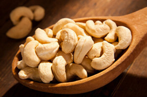 China Hot Sale Cashew Nut (1-2cm)
