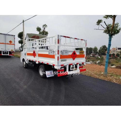 Yuejin 4x2 Cylindre d&#39;essence camion de transport