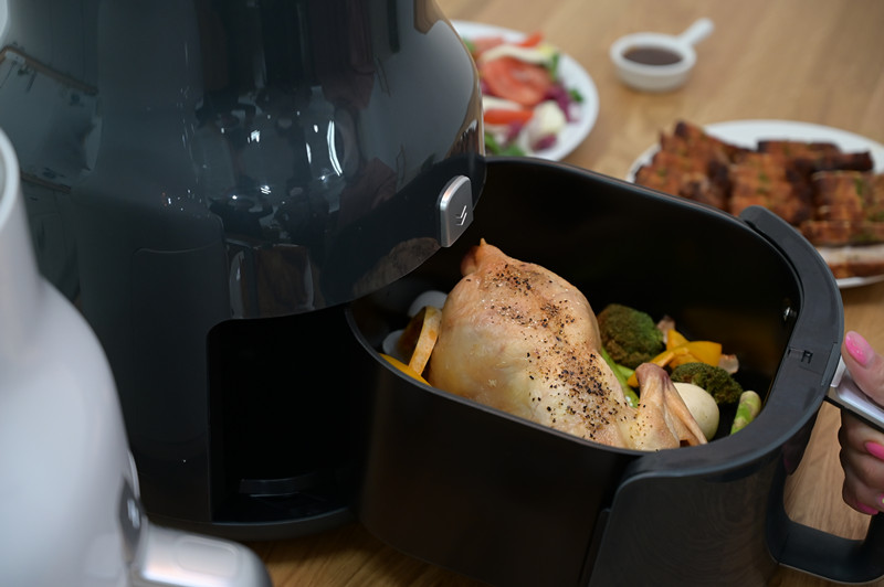 4.5L Air Fryer with Digital Display