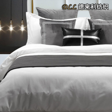 طقم وسائد فراش فاخرة أحادية اللون