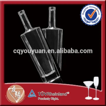Square Glass Bottles 700ML Clear Flat Cork Cap Glass Rum Bottle