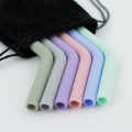 Food Grade Reusable Silicone Straw Minum Dilipat