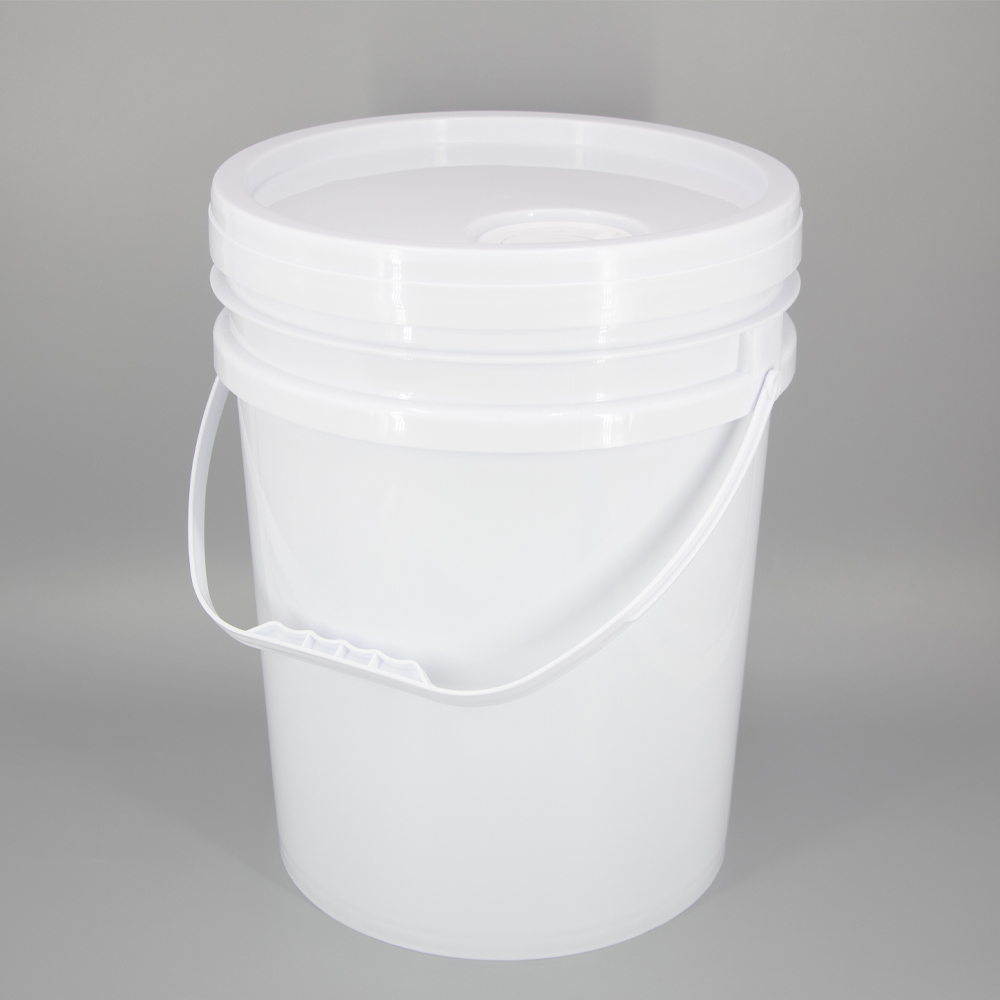 Plastic Coating Bucket with Spout Cap