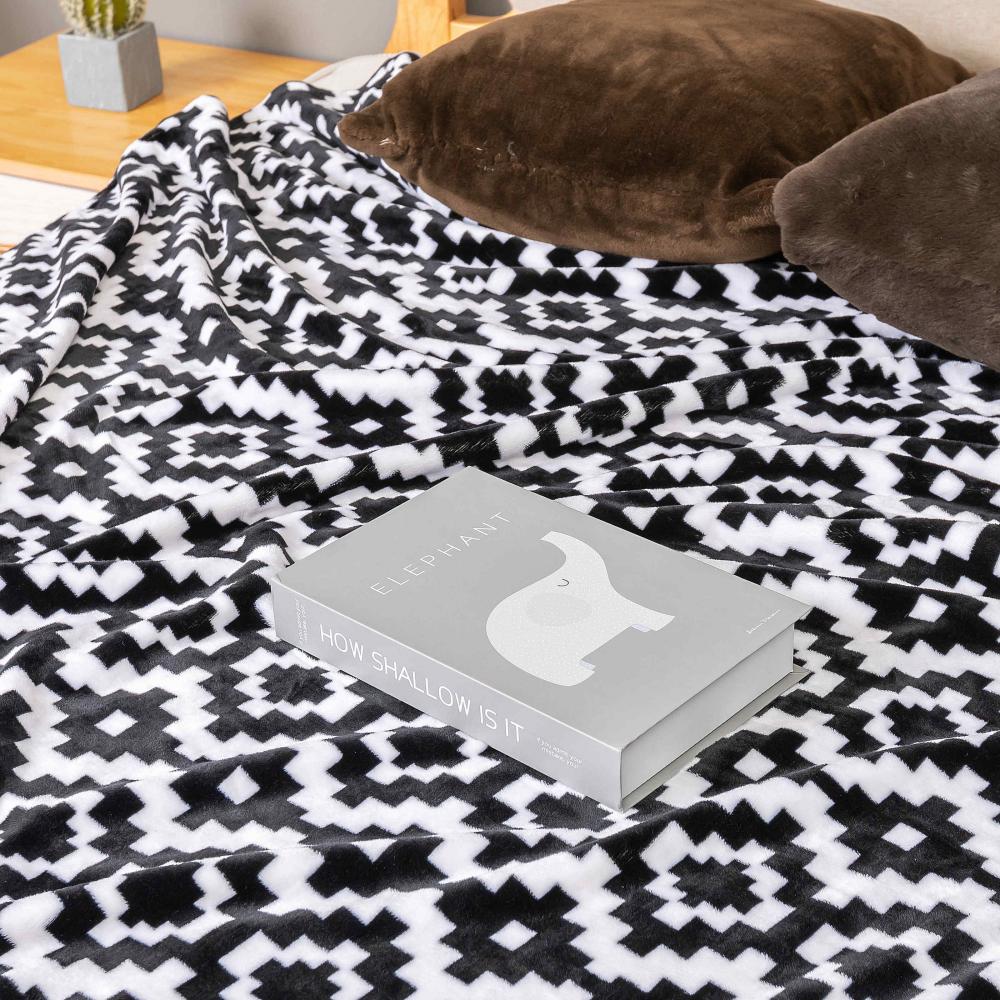 Factory Manufactured Polyester Fleece Blanket