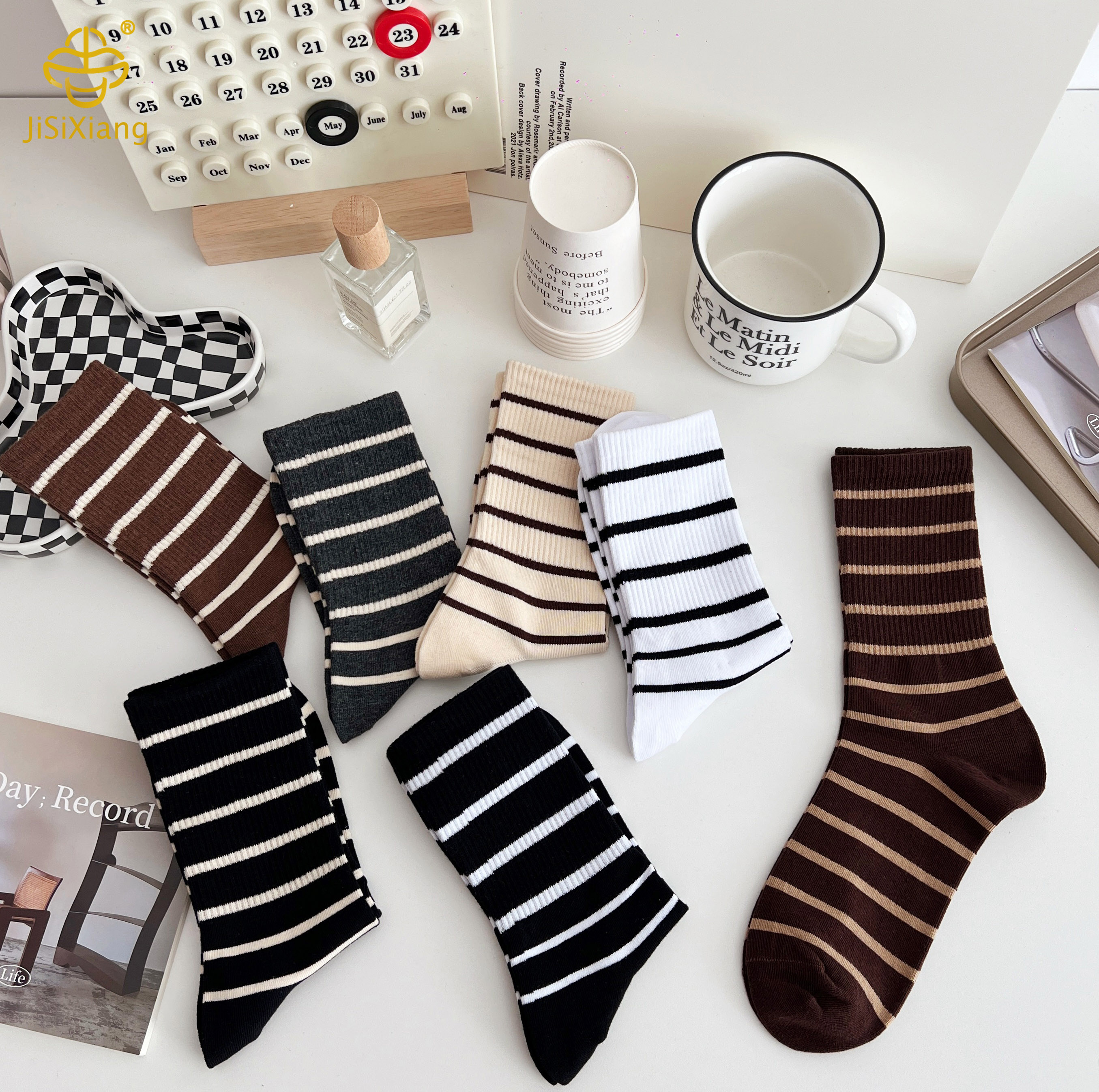 Korean version of Mirad retro striped pile socks