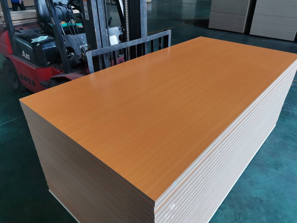 Melamine Veneer Medium Density Fiberboard