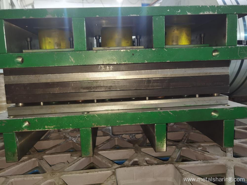 Customized metal pressing moulds services