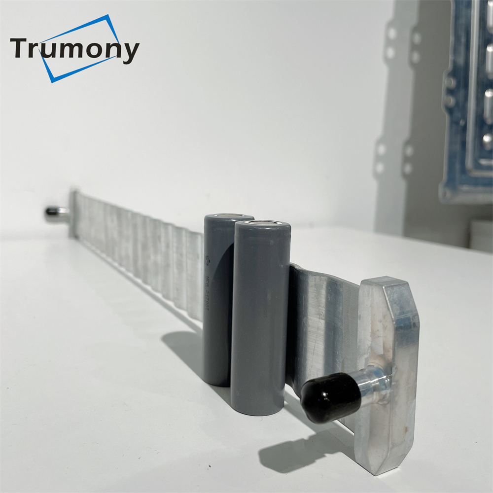 Pelat air aluminium pita pendingin untuk sel silinder