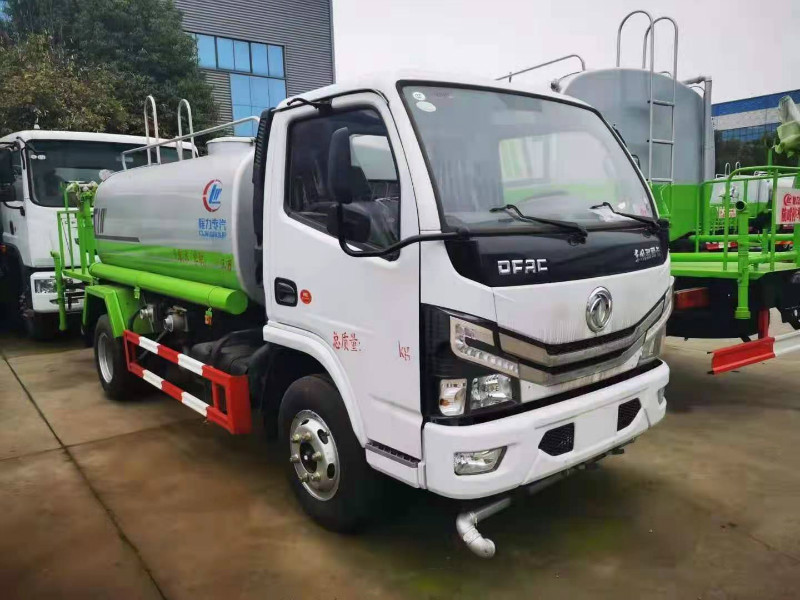 5t water truck (1)