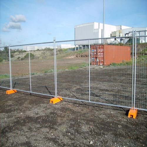 Isolation guardrail build a temporary fence temporary fence panels