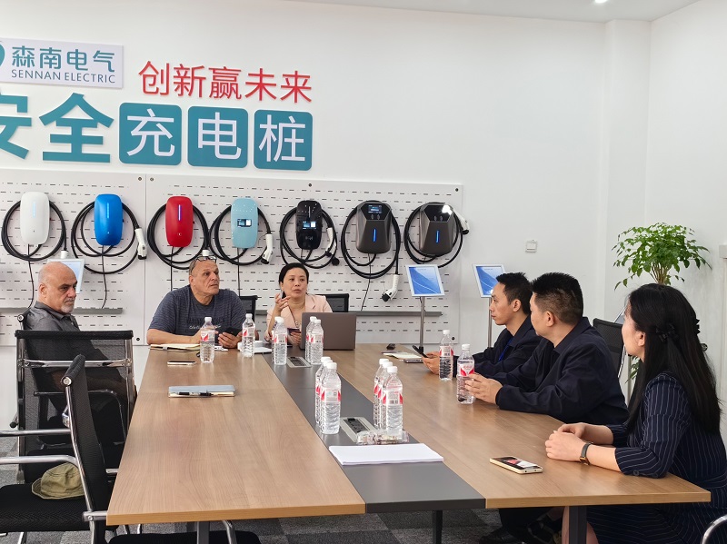 Jordanian Clients Visit Chongqing, Sennan Smart Lighting and Sennan Electric Secure Annual Cooperation Order