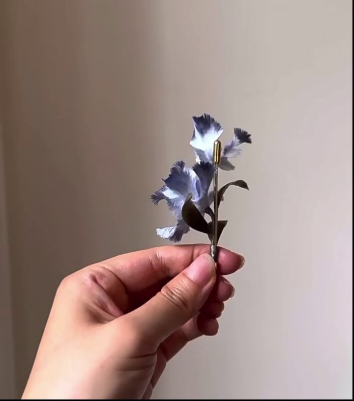 intangible cultural heritage velvet flower brooch