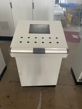 Customisierte geneigte Betriebskonsole