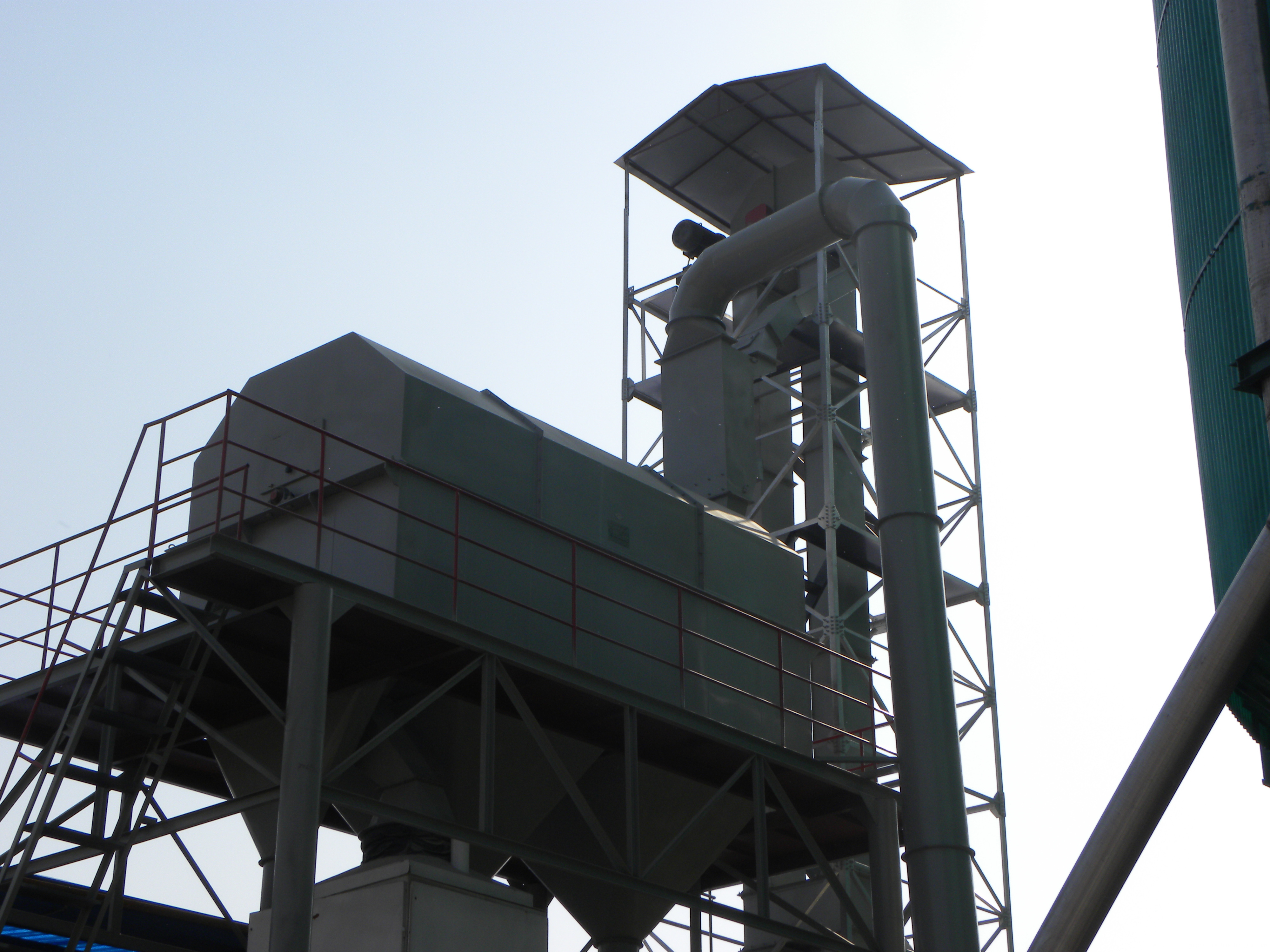 Silo-grain-cleaning-machine