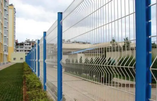 Direct factory Polymer Wire mesh fence /Curvy welded wire mesh fence/ 3 folds welded wire mesh fence
