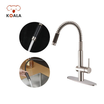 NSF 61-9 Certified UPC Pull Down Water Saving Tap with LED Light