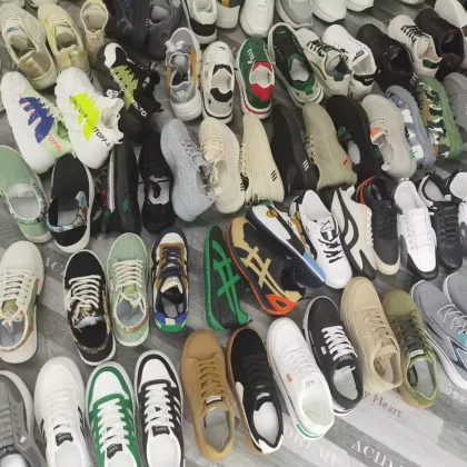 Trendy Thin Men's Shoes: Clearance Price Mesh Thick-soled Fashion Running Shoes in Stock