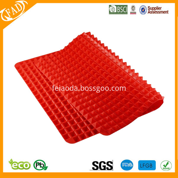 pyramid baking mat 3