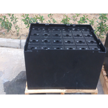 Traction battery for forklift