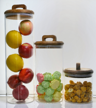 Borosilicate glass storage jar with wood lid