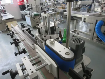 wine and beverage labeling machine