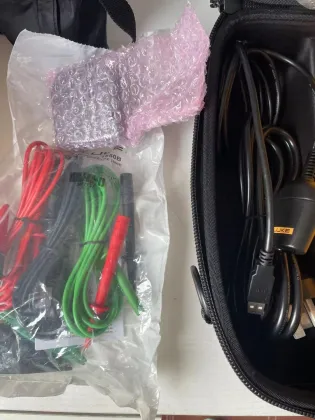 Fluke 1555FC Insulation Resistance Testers up to 10kV