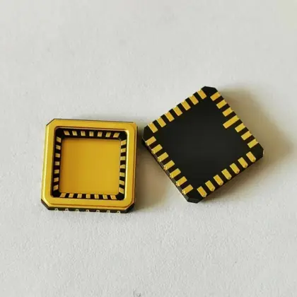 LCC28 Packages for Integrated Circuits