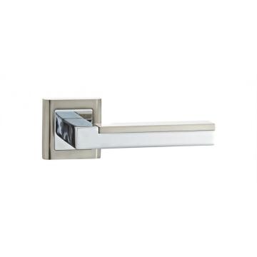 Internal door lock and handle on square rose