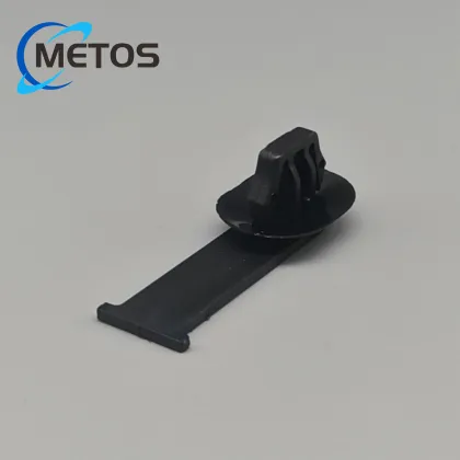 PP9220301 Automotive Tree Clip Fastener