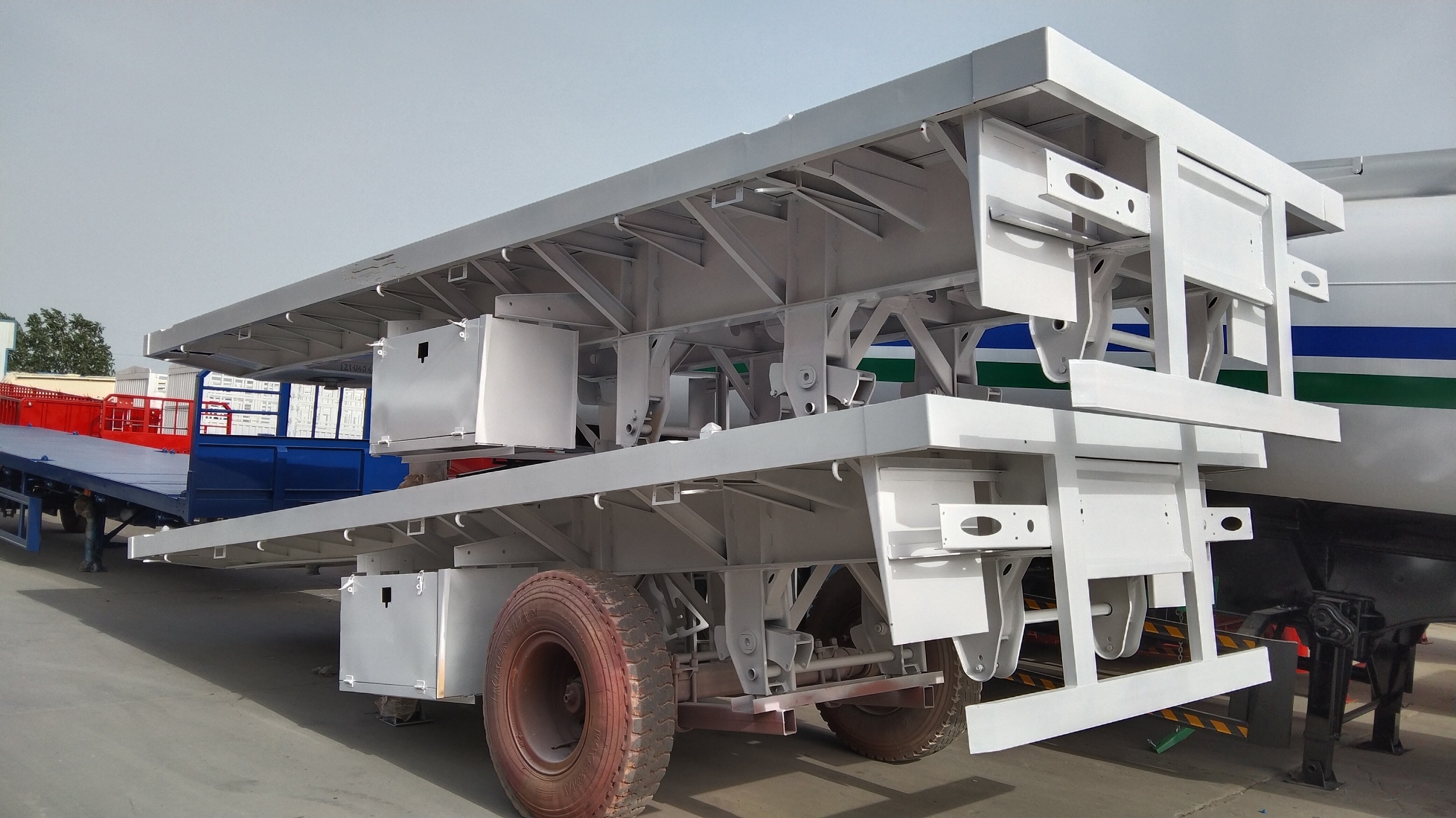 Flat Bed