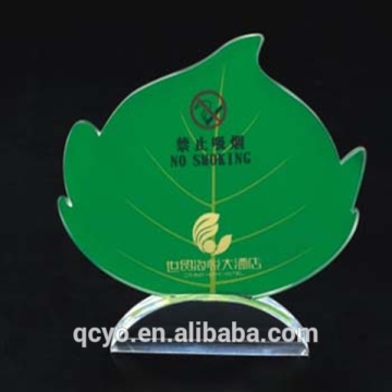 China hot sale customized new style clear acrylic sign holder for display