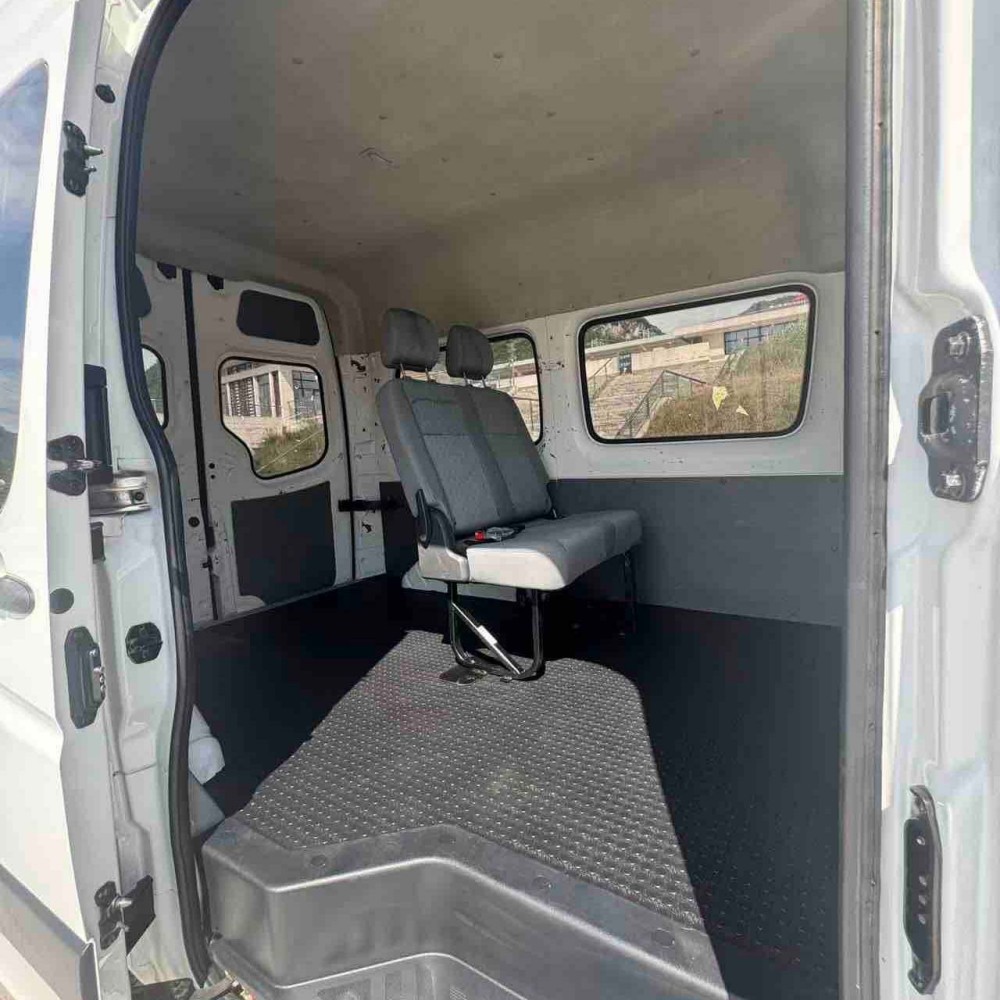 2.0T Manual Short Wheelbase