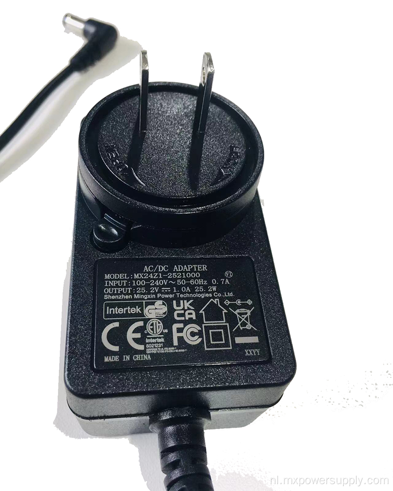 Universal Lithium Battery Charger 25.2V1A Multi -pluggen